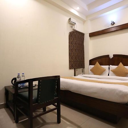 Hotel Gaylord International - New Delhi Extérieur photo