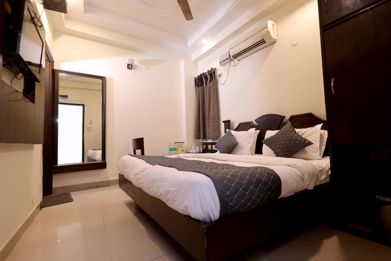 Hotel Gaylord International - New Delhi Extérieur photo