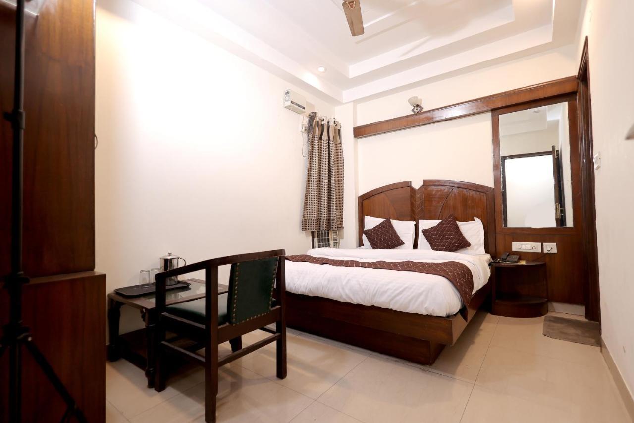 Hotel Gaylord International - New Delhi Extérieur photo