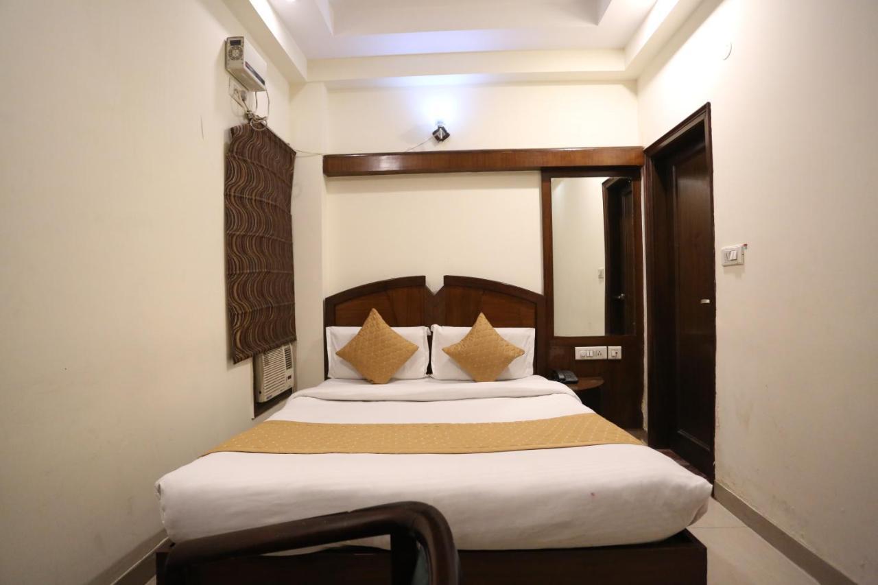 Hotel Gaylord International - New Delhi Extérieur photo