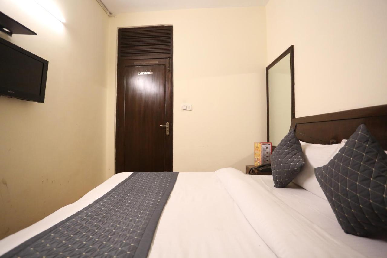 Hotel Gaylord International - New Delhi Extérieur photo