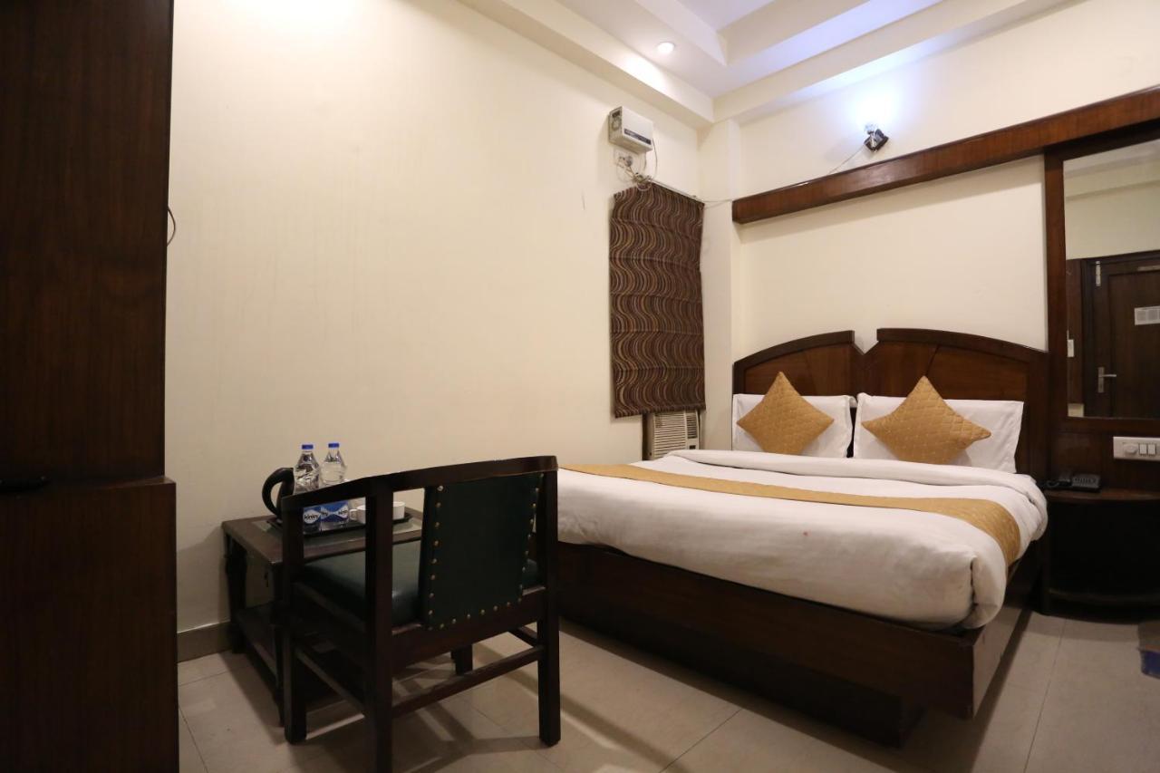 Hotel Gaylord International - New Delhi Extérieur photo