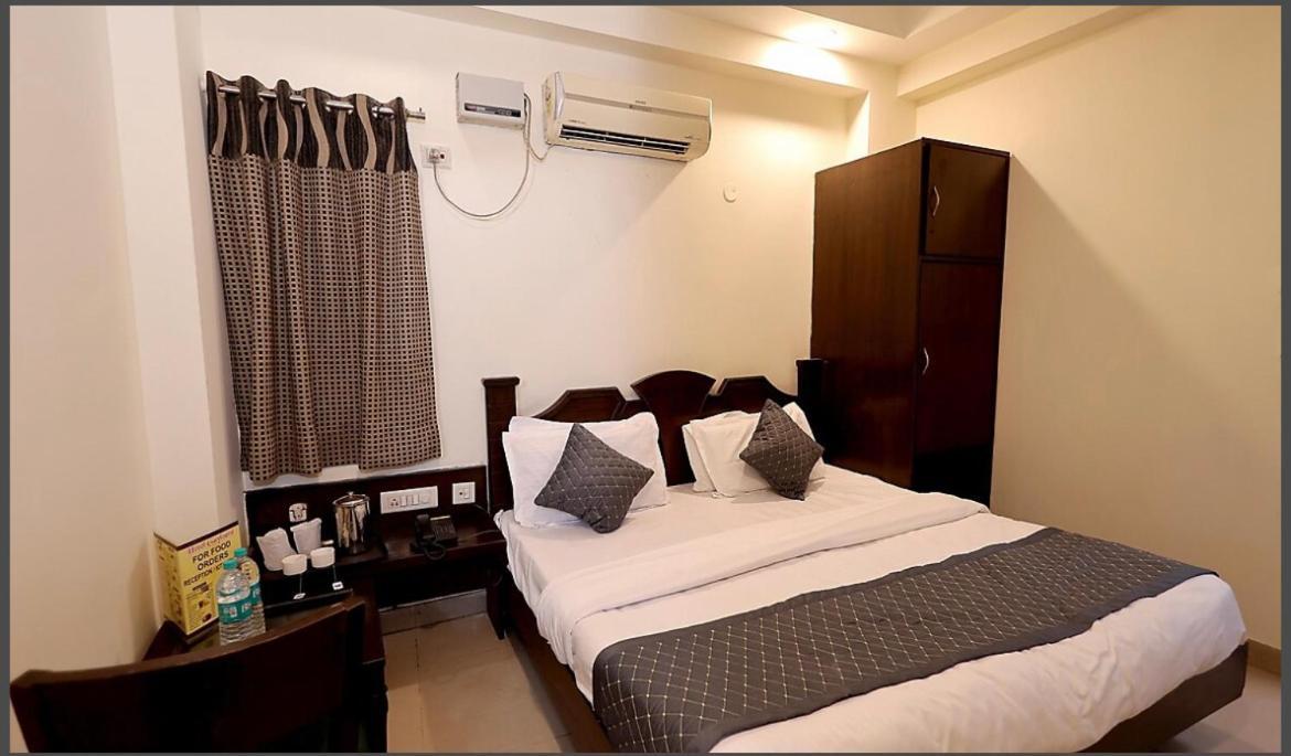 Hotel Gaylord International - New Delhi Extérieur photo
