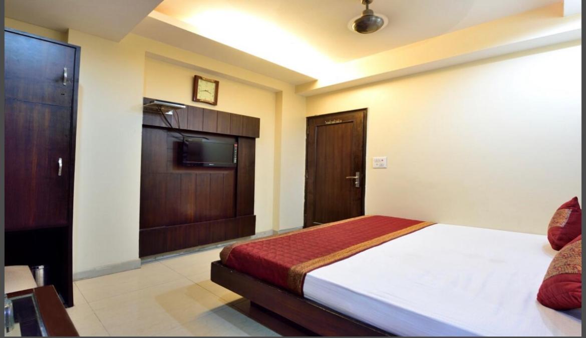 Hotel Gaylord International - New Delhi Extérieur photo